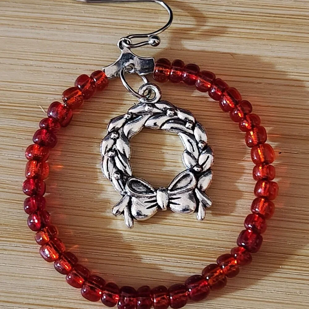 Hand Crafted Pierced Earrings Hoop Christmas Wreath Red Silver